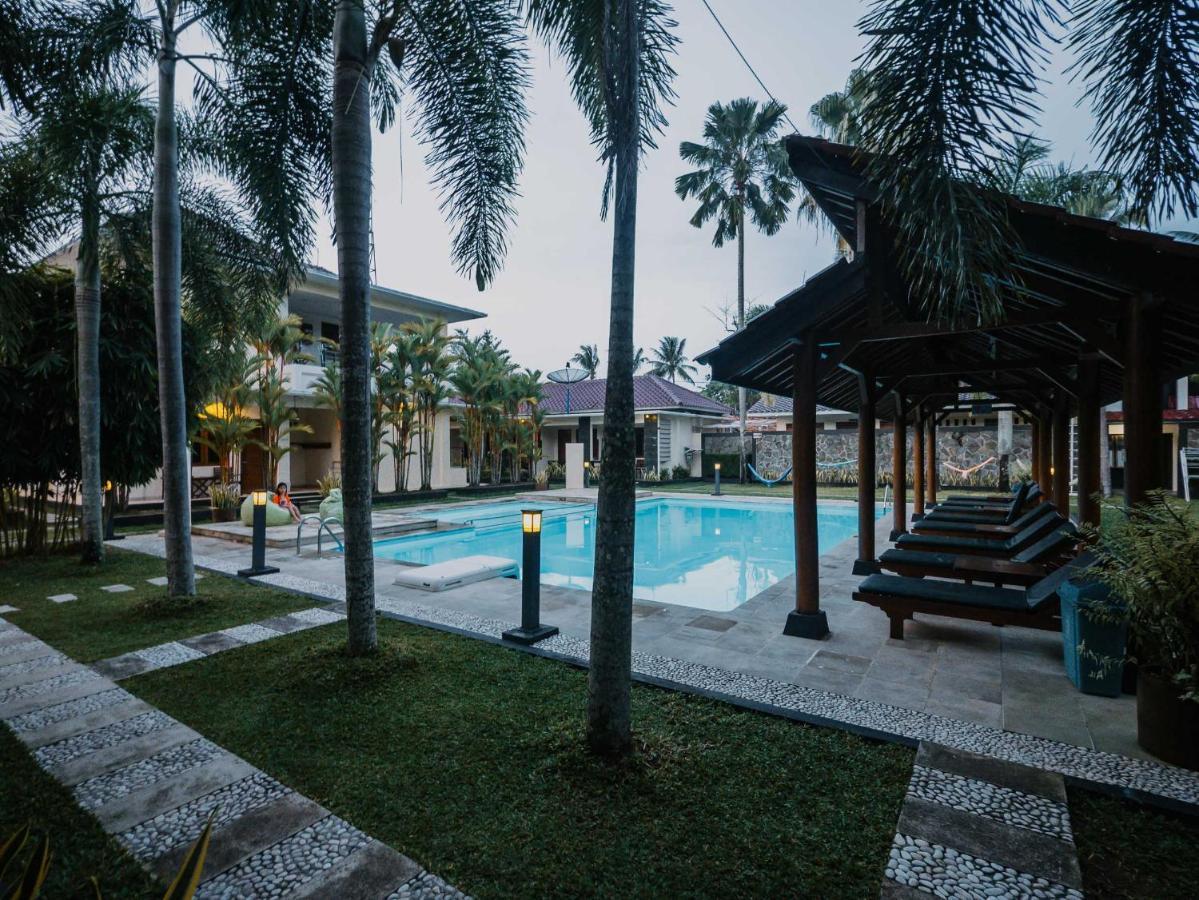 Sunrise Resort Batukaras Luaran gambar