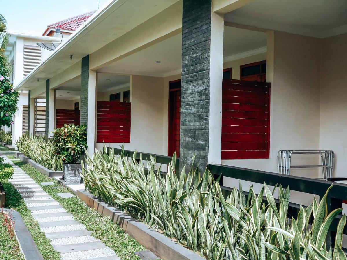 Sunrise Resort Batukaras Luaran gambar