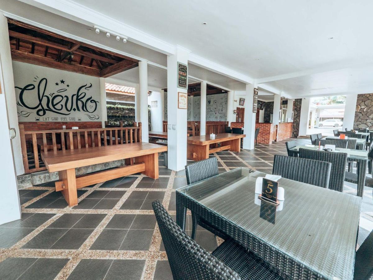 Sunrise Resort Batukaras Luaran gambar