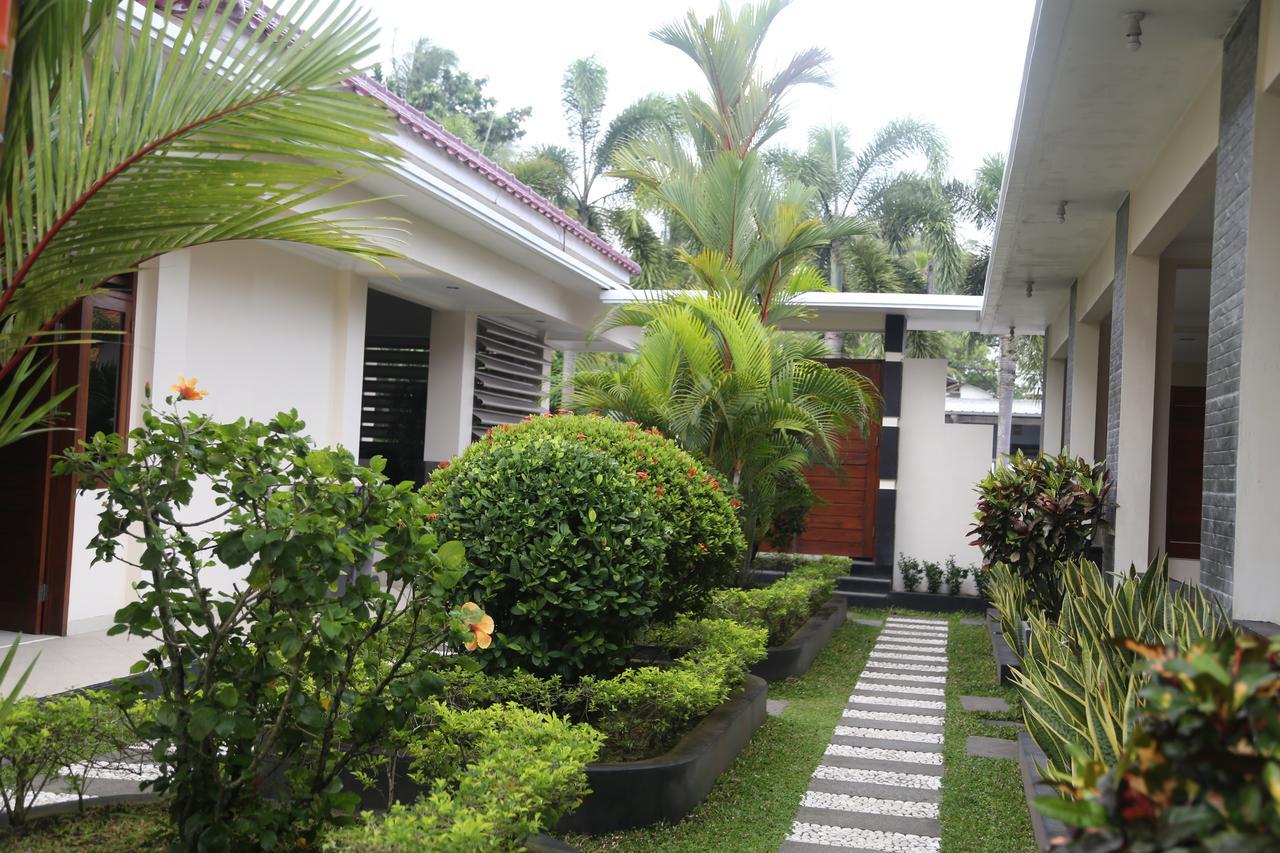 Sunrise Resort Batukaras Luaran gambar